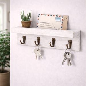 Wall Mounted Wooden Key Holder with Shelf and 4 Hooks, Rustic Entryway Key Rack Organizer for Hallway, Home Wall Storage Decor Entryway White