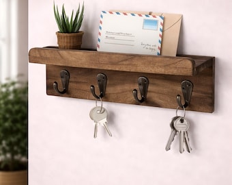 Houten sleutelhouder aan de muur met plank en 4 haken, rustieke sleutelhouder voor in de hal, opbergruimte voor thuis