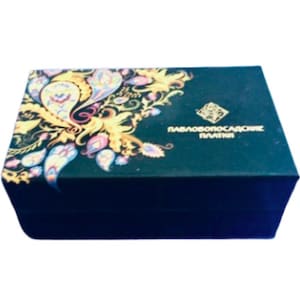 Zielony damski, oryginalny szal Pavlovo Posad, 89 x 89 cm, 35 x 35 cali. Kwiatowy, ciepły i miękki, wykonany w 100% z wełny, rosyjski szalik. Prezent w luksusowym, sztywnym, magnetycznym pudełku.