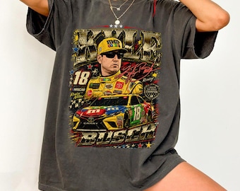 Vintage Kyle Busch comfort kleuren shirt, 18 Racing Rowdy Busch grafisch T-shirt, voorraad auto fan cadeau, eerbetoon Kyle Racing fan T-shirt
