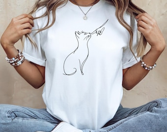 T-shirt à motif chat • Dessin au trait minimaliste avec contour animal de compagnie • Chemise aux couleurs confortables
