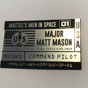Plaque-étiquette personnalisée MAJOR MATT MASON Spécifications