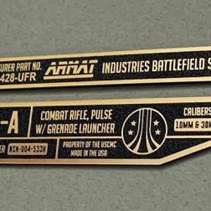 Set of 2 ALIENS Pulse Rifle Specifications ID Plates Props for NERF