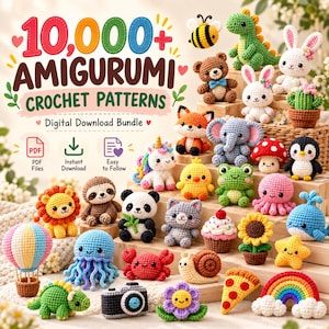 Op de afbeelding: Een digitaal downloadpakket met 10.000+ amigurumi haakpatronen met een verzameling kleurrijke gehaakte figuren, waaronder een bij, dinosaurus, beer, konijn, vos, olifant, pinguïn, eenhoorn, panda, octopus, walvis en een regenboog.