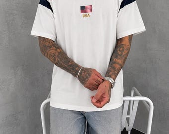 T-shirt en coton brodé drapeau des États-Unis | Streetwear rétro, Coupe oversize, Culture football, Unisexe