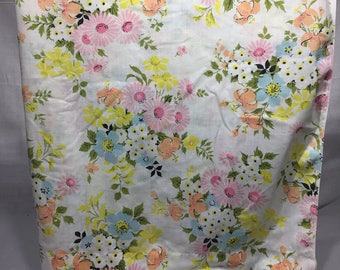 Vintage 1970\u2019s Cannon Monticello Queen Size Retro Floral Flat Sheet with Yellow Pink and Green Flowers on White