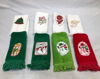 Vintage Embroidered Christmas Finger Tip Towels, Holiday Decor