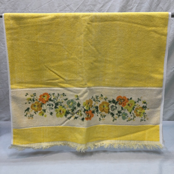 Vintage yellow floral bath towel vintage bathroom towels retro, bath towel, Fashion Manor PC Penney, cotton