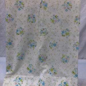 Vintage floral flat twin sheet, blue, green, purple, floral, bedding, linens, vintage, retro floral, Cannon