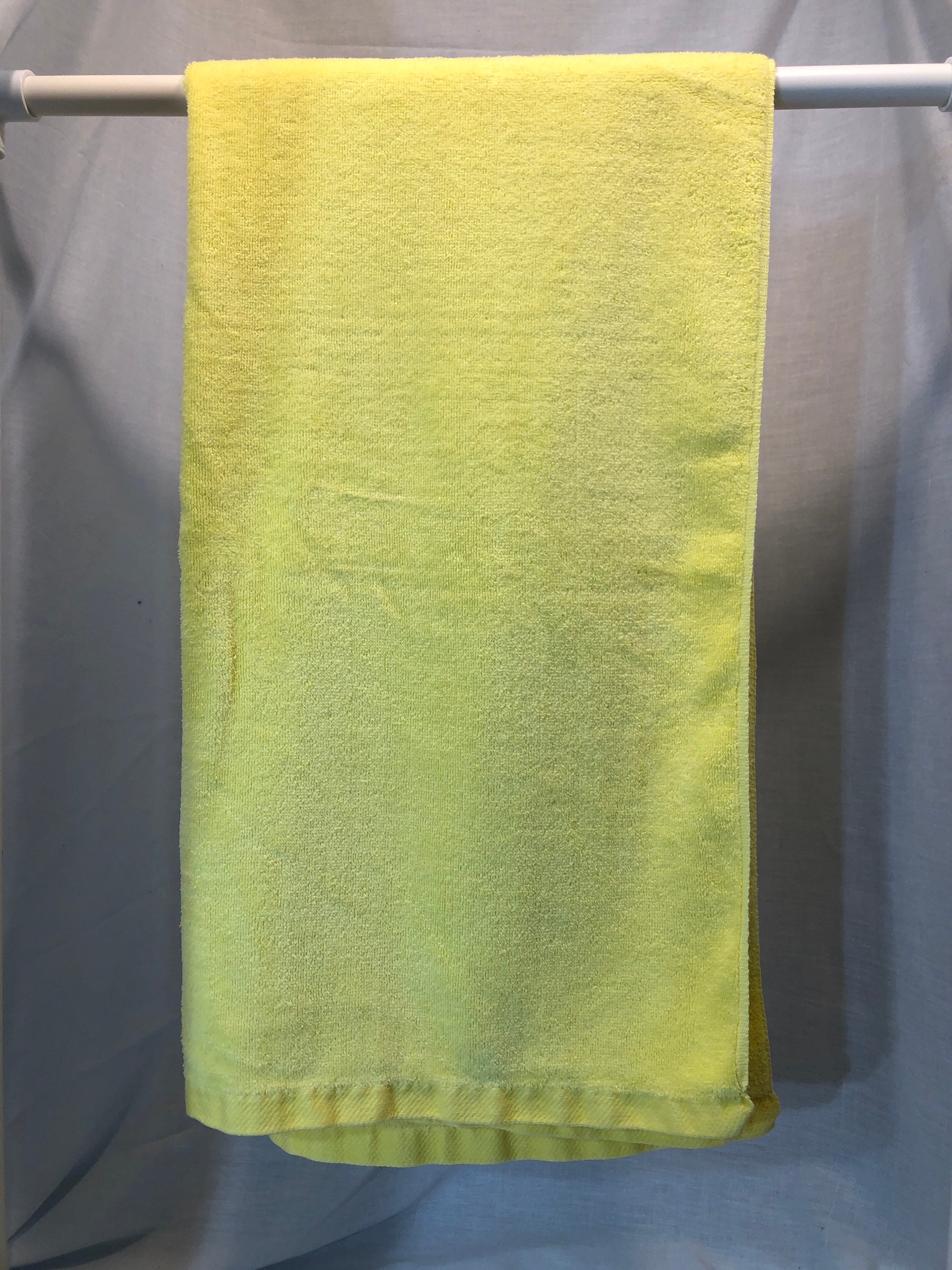 1970s Vintage Fieldcrest Towel Set Light Green & Gold Terry Cloth Towel Mid  Century Modern Bath Hand Home Decor 