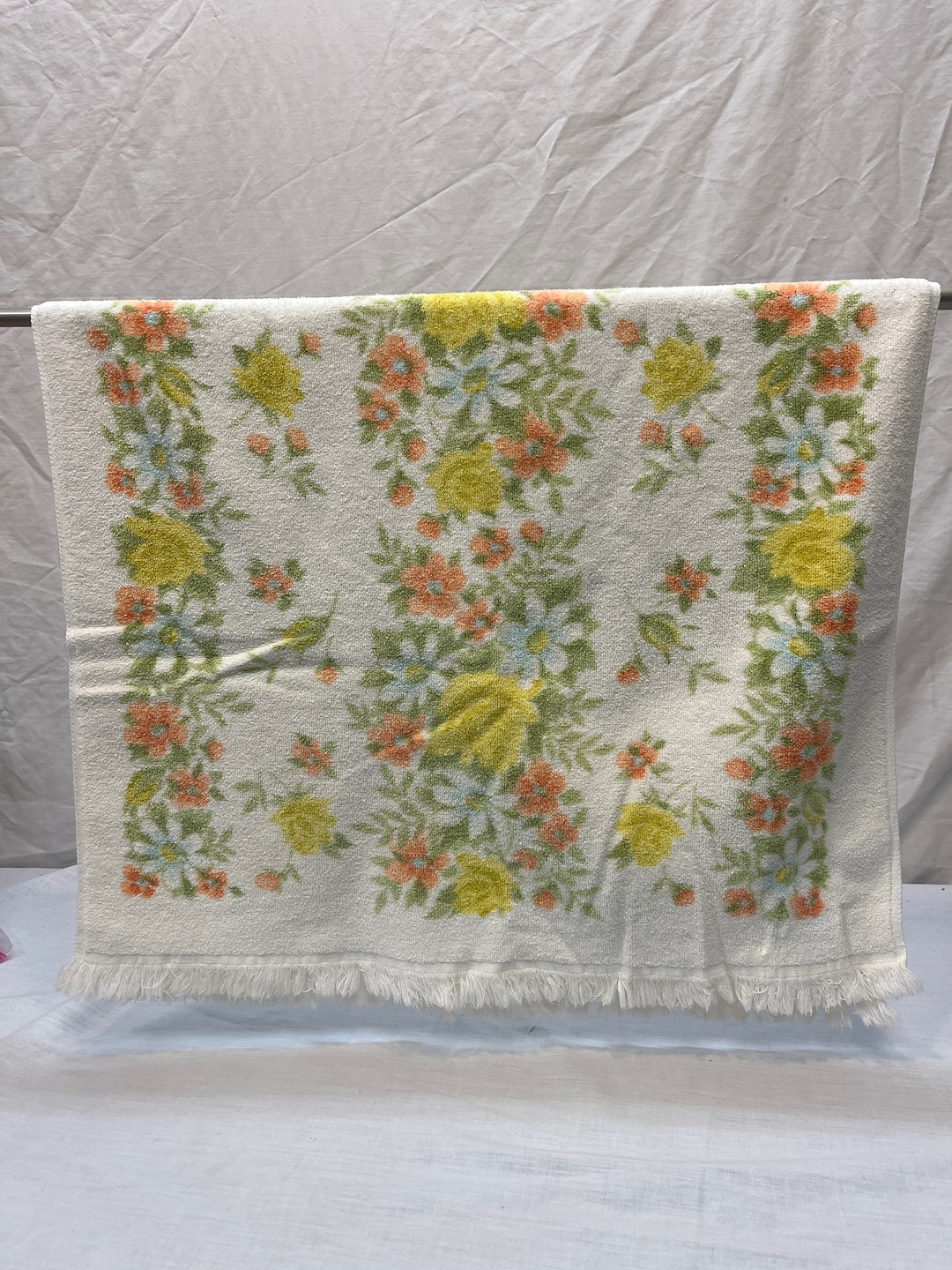 Vintage Floral Bath Towel Yellow Blue Flowers Vintage Bath Etsy
