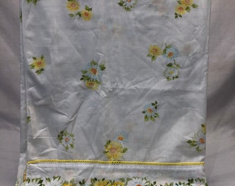 Morgan Jones Percale Double Full Fitted Sheet Daisies and Baby Blue Pastel Standard Fabric Material Crafts Sheet Good Elastic Heavenly Vinta