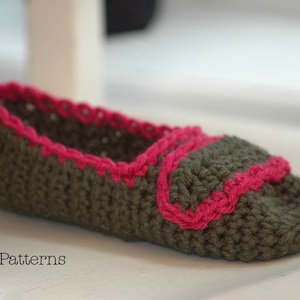 Crochet PATTERN - Easy Crochet Slippers Pattern - Crochet Patterns for Women - Crochet Patterns - House Shoes Instant Download PDF Printable