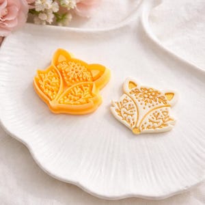 Ohrring, Brosche und Ornament mit Waldblumen-Fuchsmotiv aus Ton, Werkzeug für botanische Tiere aus Polymerclay