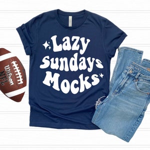 Mock ups de camisa de futebol da Marinha - Bella 3001 Football Mockup - TShirt Football Mockup - Football Tee - Womens Mockup - Solid Navy