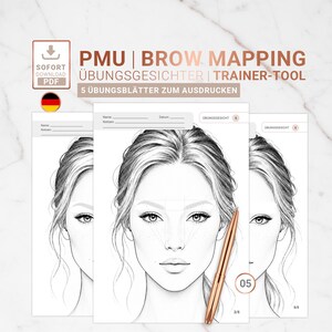 Op de afbeelding: Een set van vijf printbare PMU wenkbrauw mapping oefenbladen met zwart-wit lijntekeningen van een gezicht met wenkbrauwhulplijnen. De bladen bevatten velden voor naam, datum en notities, met een roségouden pen op het middelste blad.