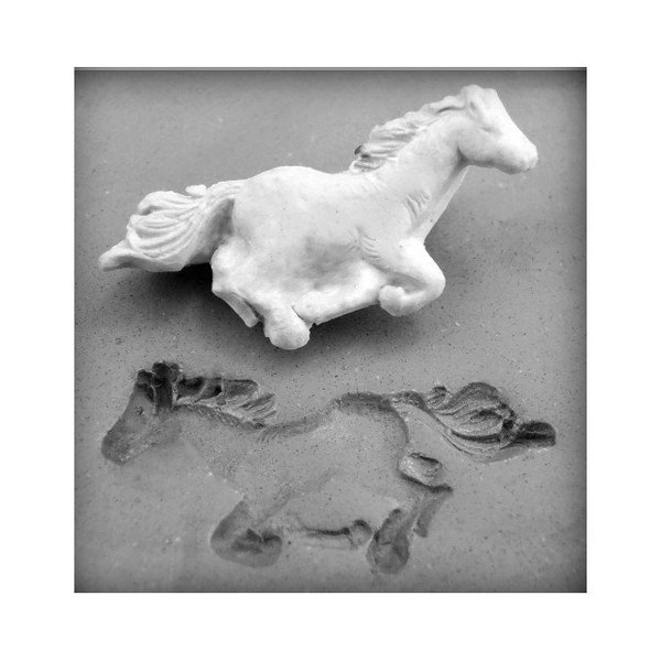 Bisque clay stamp,  running horse stamp - clay stamp , stamping tool - PMC clay , Polymer Clay, and Crafts. ( 56 )