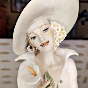 Giuseppe Armani Figurine Lady With Flowers - Etsy
