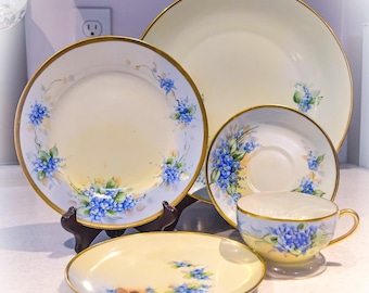 Opulence by Noritake 5 Piece Place Setting: Elegant, Gilt Embossed