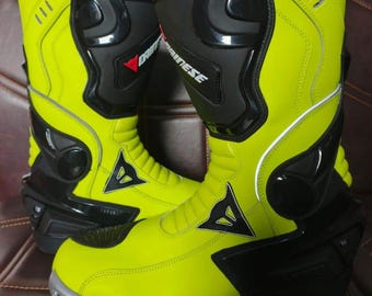 Dainese Torque 3 Out Racing Boots - Fluorescent Yellow & Black - Professional Motorcycle Track Boots with Magnesium Sliders