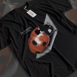 T-shirt "The Sundays Summertime Ladybug", maglietta della band indie anni '90.