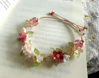 Handmade Floral Bracelet, Pastel Flower Beaded Bracelet, Cottagecore Jewelry, Spring Bracelet, Cute Nature Inspired Gift, Gift for her