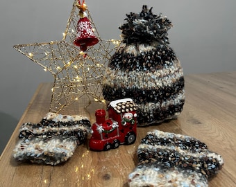Hand Knit Beanie & Gloves Set, Speckled Yarn Winter Hat and Gloves, Warm Handmade Gift for Women, Warm Knitted Winter Wear, Cozy Knit Set