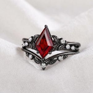 Red Garnet Kite Cut Wedding Ring Set, Leaf Engraved Sterling Silver Bridal Set