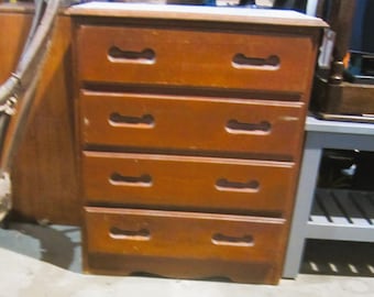 Vtg Solid Wood Chest of Drawers 4 Drawers. Inset Handles   NO  shipping pick up only