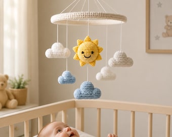 かぎ針編みの太陽と雲の吊り下げアート、黄金色の子供部屋天井飾り、気まぐれなボヘミアン風ベビールームの輝き