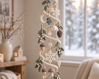 Patrón de ganchillo para móvil colgante en espiral 3D de invierno: decoración de piñas, setas y copos de nieve / Términos estadounidenses (PDF)