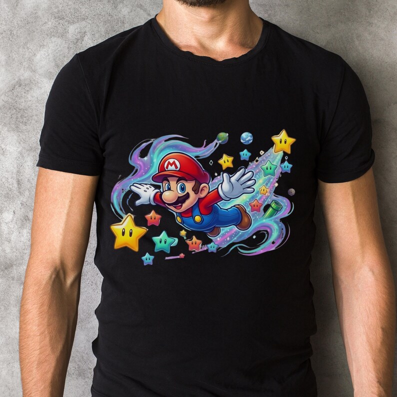 Peut inclure: T-shirt noir avec un graphisme color&eacute; de Mario en plein vol, entour&eacute; d'&eacute;toiles et d'une aura tourbillonnante multicolore. Mario porte son chapeau rouge embl&eacute;matique, sa salopette bleue et ses gants blancs. Le design est vif et d&eacute;taill&eacute;.