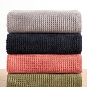 Juego de toallas de algodón con tejido de gofre de 4 piezas - Suaves y de secado rápido, decoración moderna para el baño.
