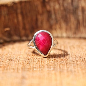 Royal Ruby Gemstone 925 Sterling Silver Pear Teardrop Faceted Red Ruby Solitaire Ring