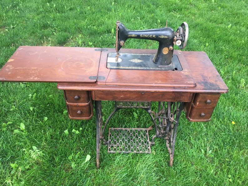 Antique Treadle Sewing Machine Etsy