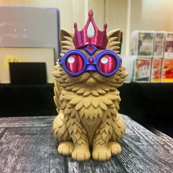 Dungeon Crawler Carl Princess Donut Statue – Fantasy Cat Figurine, LitRPG Collectible, 3D Printed Decor