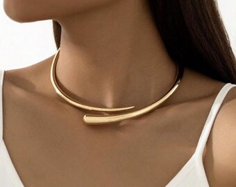 Gold Chunky Choker Necklace and Teardrop Earrings Set Minimalist Open Collar Choker Water Drop Studs Elegant Statement Jewelry Gift for Her