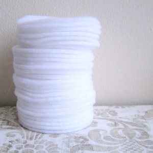 50 pcs, 1.5" Snow White Felt Circles for Fascinator, Hair Clip, Brooch backs, appliques