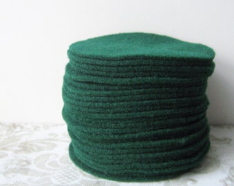 30 pcs, 3" Pre cut Hunter Green Felt Circles