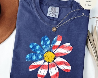 Comfort Colors® Floral USA Shirt, 4th of July Shirt for Women, Daisy Flower Patriotic Shirt, Trendy American Flag Shirt, Red White and Blue