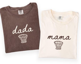 Camisetas familiares a juego para baloncesto, camiseta personalizada con el nombre de mamá y papá, conjunto para fiesta de cumpleaños deportiva, regalo familiar para el día del partido, camiseta deportiva Comfort Colors
