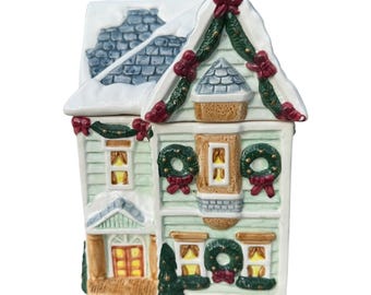 Tarro de cerámica con forma de casita navideña, bote de cerámica para decoración invernal, tarro de almacenamiento coleccionable de estilo rústico navideño de 25 cm (10 pulgadas)