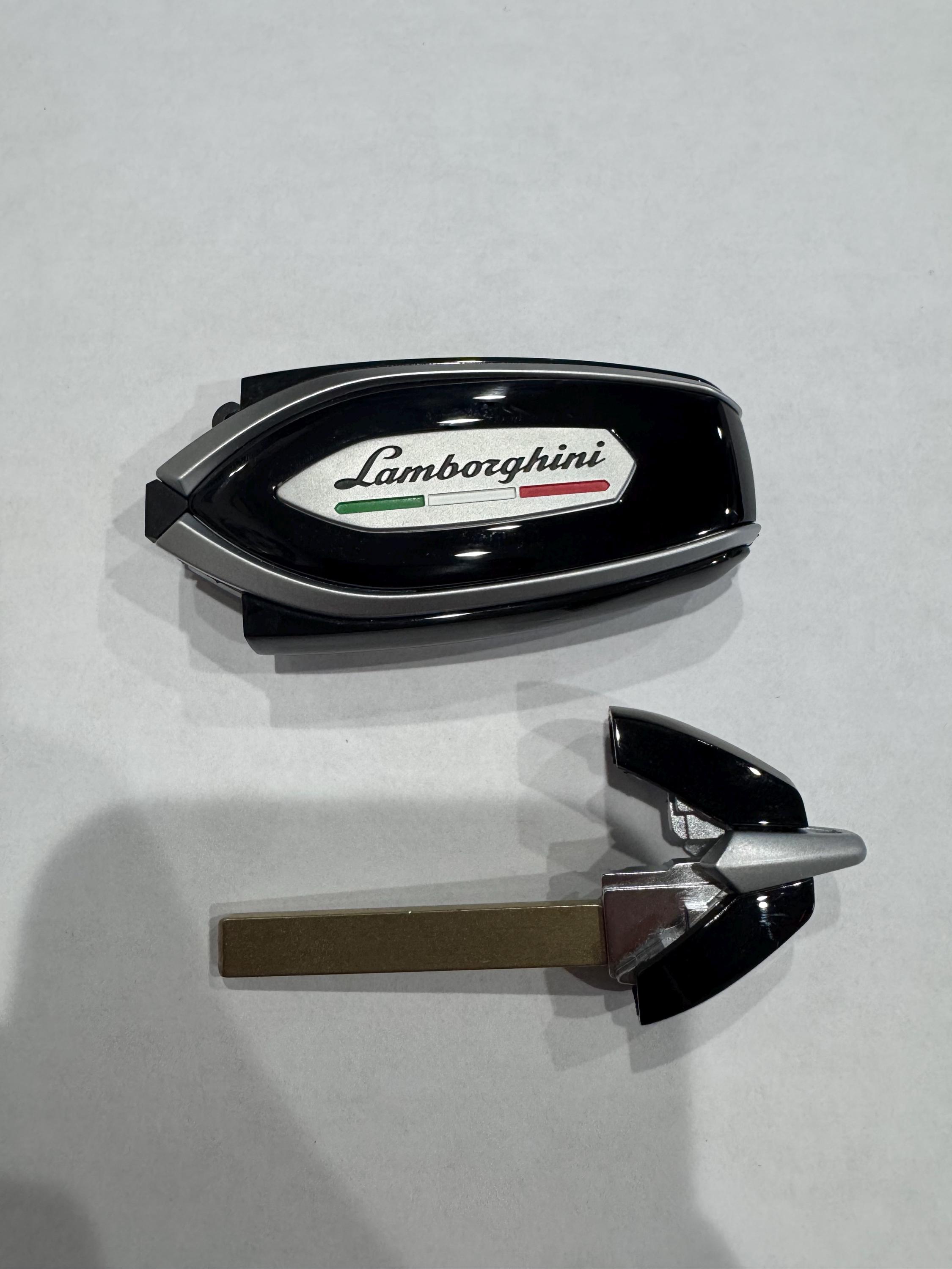 433 Key Fob Lamborghini Urus Smart Key Fob 433 Mhz – Aftermarket Replacement Remote ...