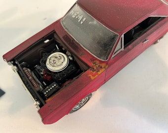 Scale model , 1/24 scale, Plymouth gtx, Classicwrecks, junkermodel, junkyard car, wrecked car, hemi engine, Musclecar.