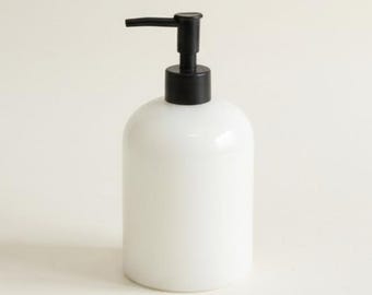 Marble Liquid Soap Dispenser – Black Pump (Handcrafted)