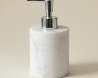 Distributeur de savon liquide en marbre blanc – Élégance naturelle intemporelle