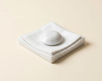 Servilletero de mármol blanco y piedra natural – Diseño cuadrado minimalista