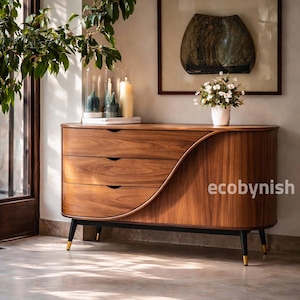 ウォールナット材のサイドボードキャビネット、ミッドセンチュリーモダンスタイルのドレッサー、曲線的な木製クレデンザ、彫刻的な収納キャビネット、モダンな木製コンソール