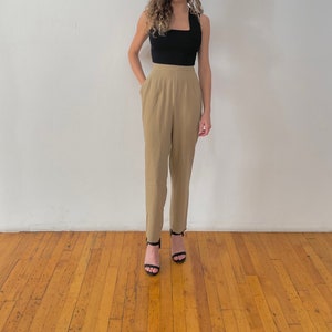 DKNY Vintage 100% Wool High Waisted Pants | Beige Pleated Dress Trousers | Minimal Classic Style | Tapered Leg | Size 6 26&quot;