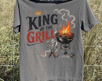 King of the Grill Graphic Top, Comfort Colors Fathers Day BBQ Apparel, Vintage Barbecue Tee, Dad Chef Gift, Master Griller